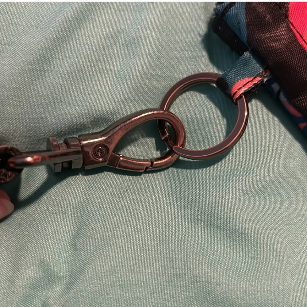 GUC Lug Metro & Link in the color Resort Tropics - Picture 6 of 10